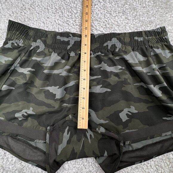 Athleta Camo Printed Mesh Racer Run Short NO LINER - Picture 9 of 11